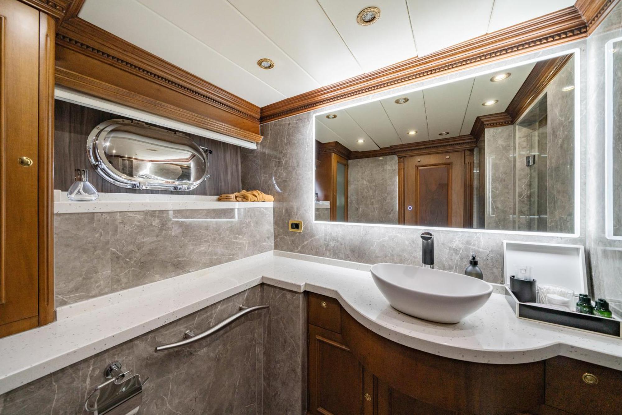 Yacht Irama