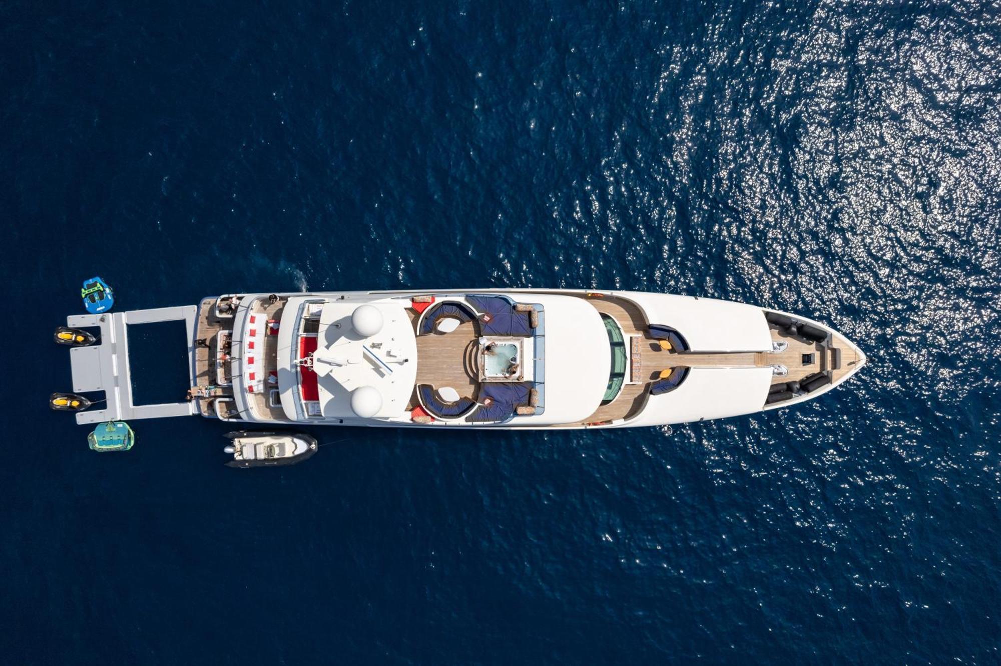 Yacht Irama Botel Cannes